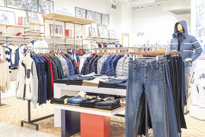 專賣店與品牌服裝賣場 新時代服裝服飾零售的核心陣地